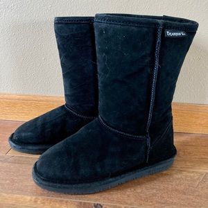 Youth Size 4 Black Bearpaw Boots
